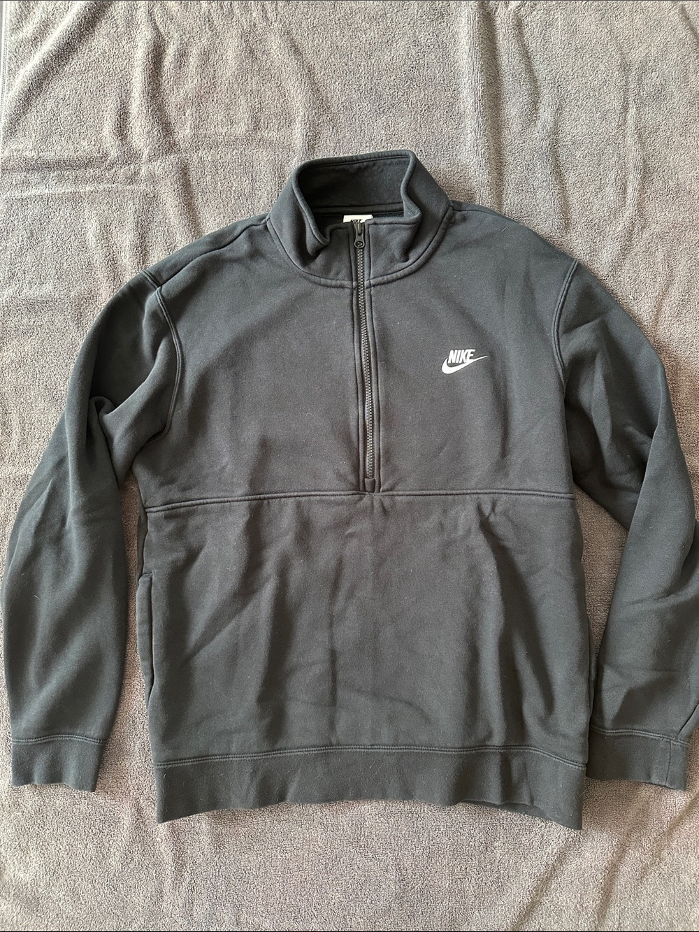 Nike Men’s Black Half-Zip Fleece Sweatshirt